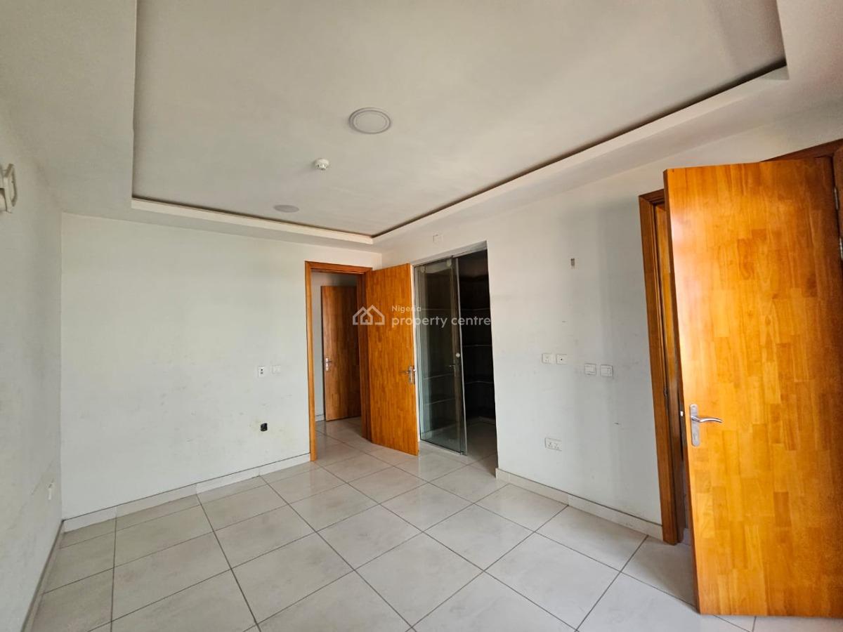 Luxury 3 Bedroom Serviced Flat with Bq,swimming Pool, Gym, Elevator, Off Durosinmi-etti, Lekki Phase 1, Lekki, Lagos, Flat / Apartment for Rent