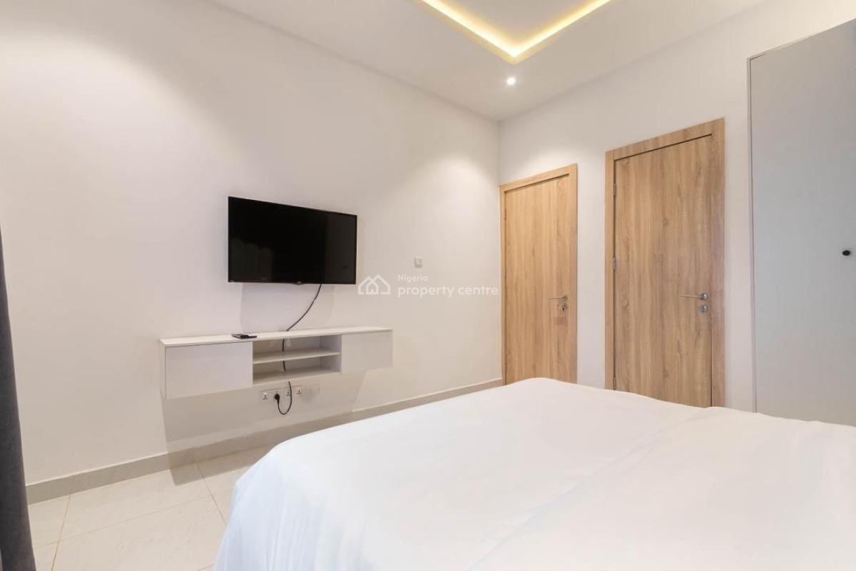 Becks-a Brand New Luxury 3 Bedroom with Gym, Balconies, Bathrobes,, Lekki Phase 1, Lekki, Lagos, Flat / Apartment Short Let