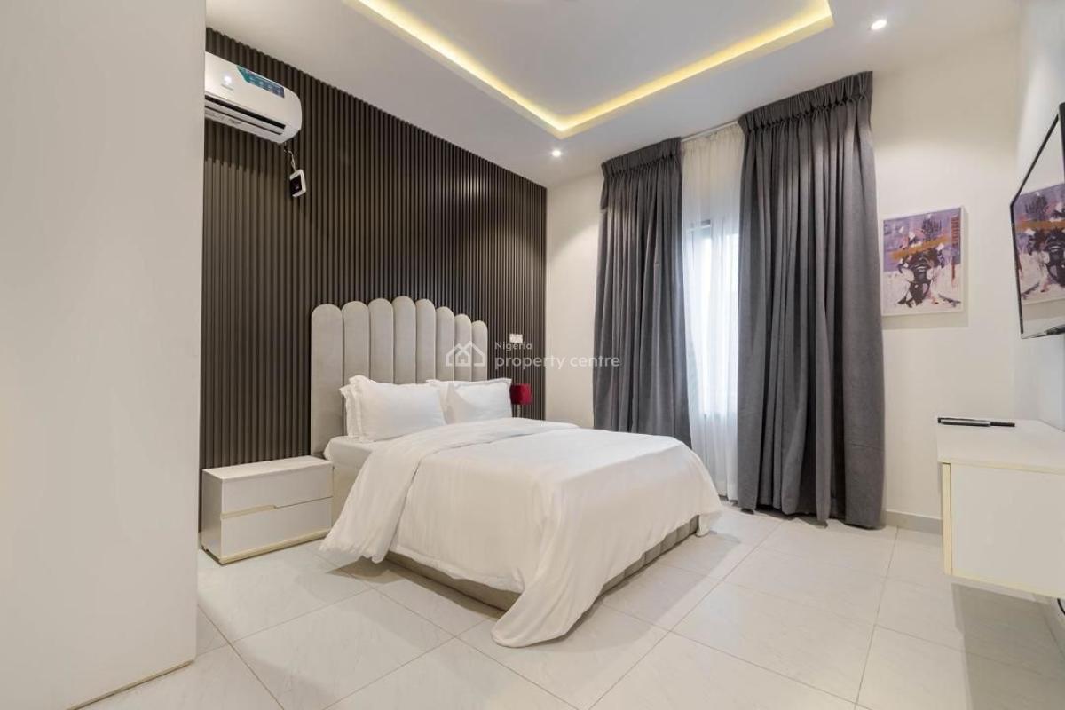 Becks-a Brand New Luxury 3 Bedroom with Gym, Balconies, Bathrobes,, Lekki Phase 1, Lekki, Lagos, Flat / Apartment Short Let