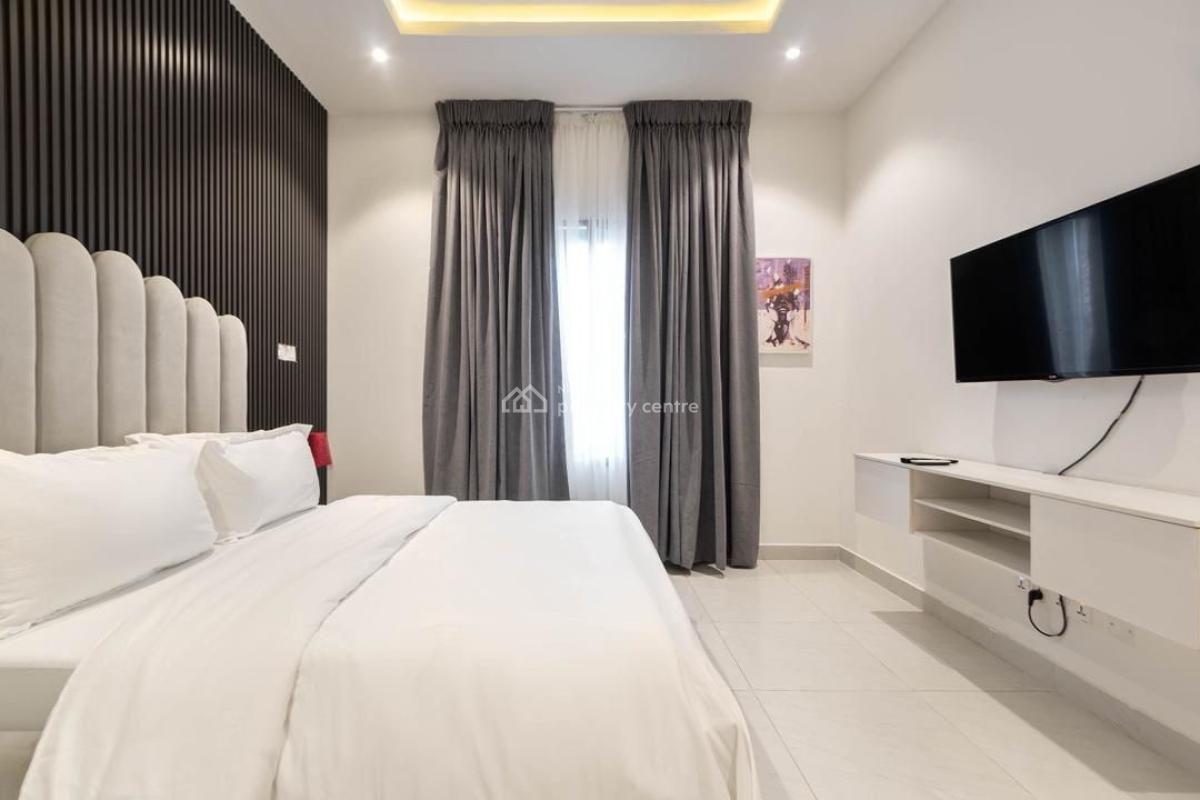 Becks-a Brand New Luxury 3 Bedroom with Gym, Balconies, Bathrobes,, Lekki Phase 1, Lekki, Lagos, Flat / Apartment Short Let