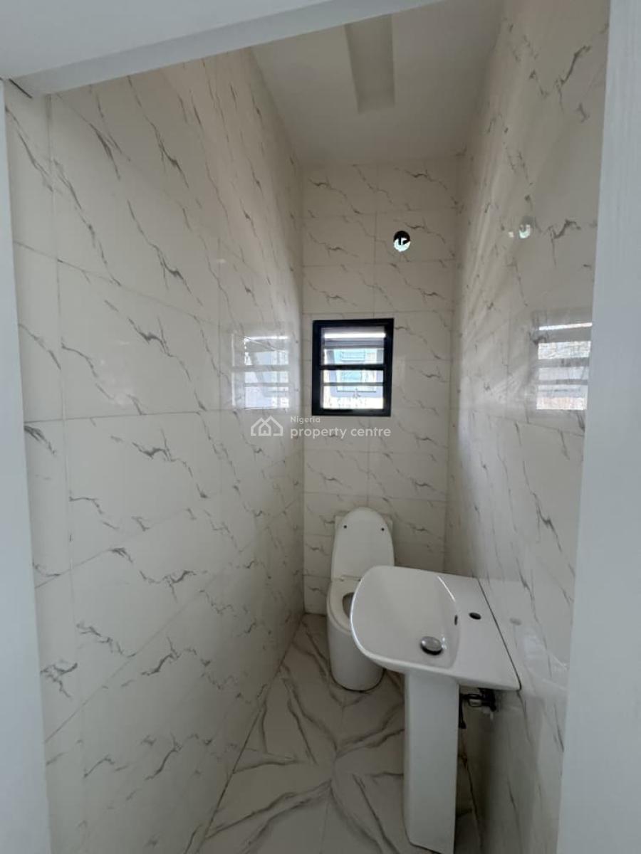 3-bedroom Apartment, Lekki Phase 1, Lekki, Lagos, Flat / Apartment for Sale