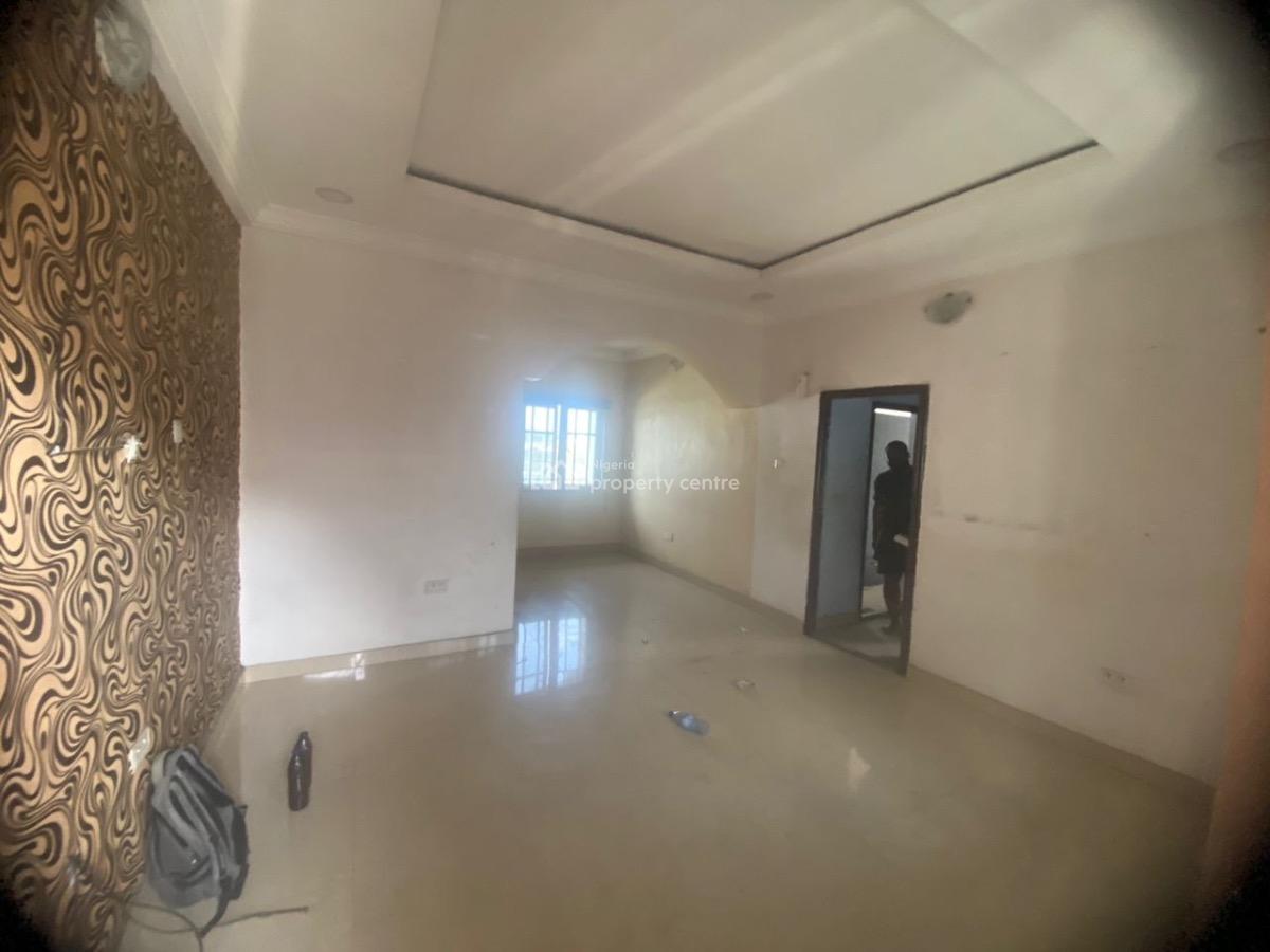 Decent 2 Bedroom Flat, Lakeview Phase 2 ( Upstairs), Amuwo Odofin, Lagos, Flat / Apartment for Rent