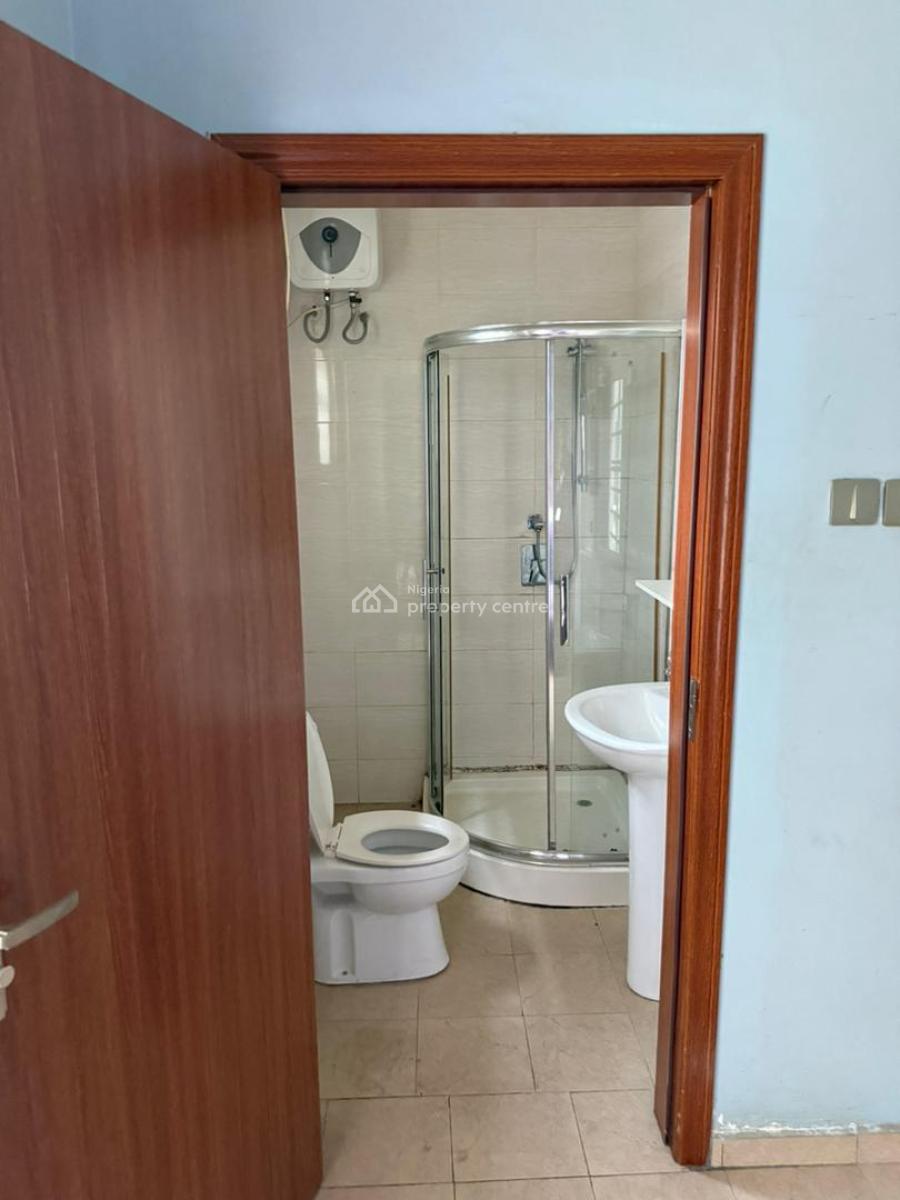 a Neatly and Massively Built 3 Bedroom Terrace, Osapa, Lekki, Lagos, Terraced Duplex for Rent