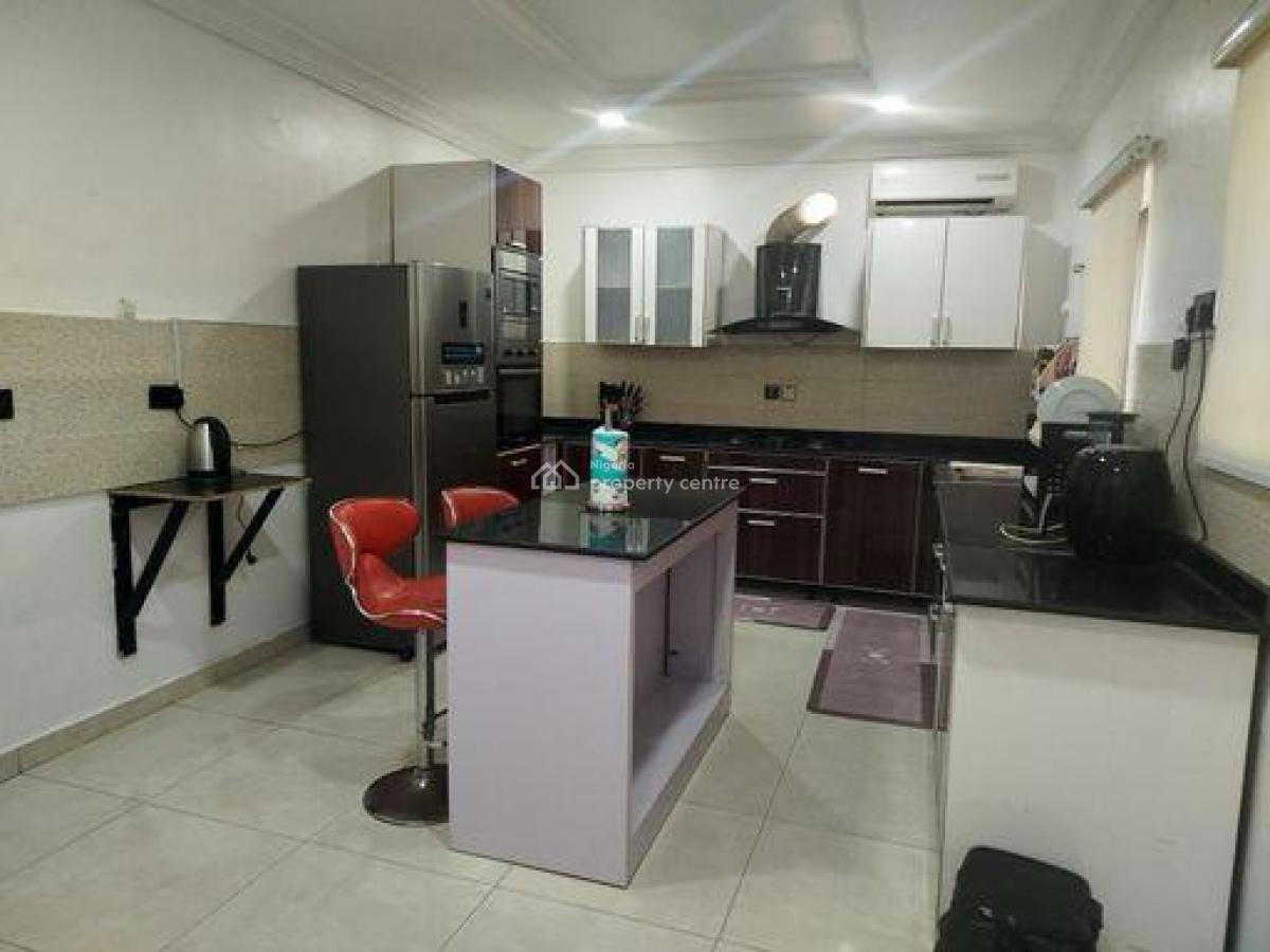 a Neatly and Massively Built 3 Bedroom Terrace, Osapa, Lekki, Lagos, Terraced Duplex for Rent