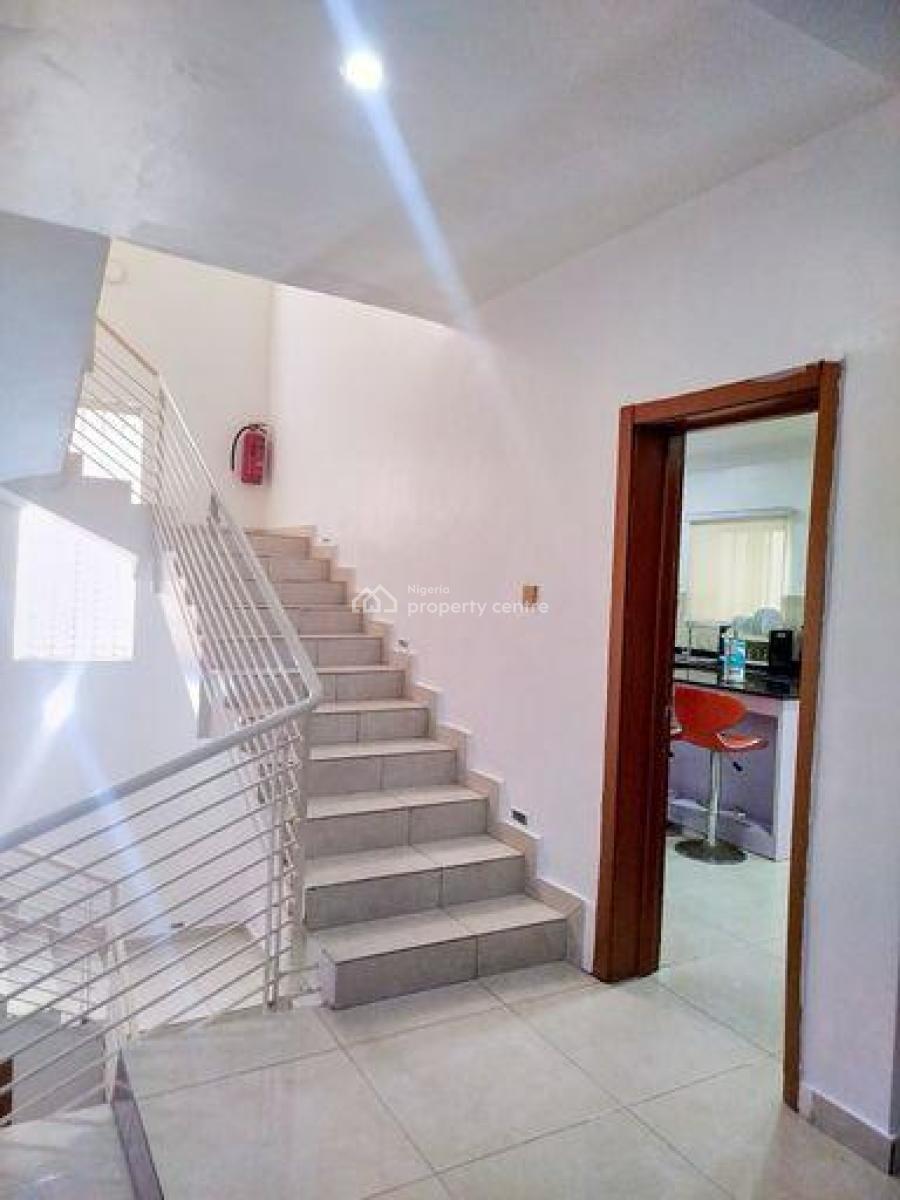 a Neatly and Massively Built 3 Bedroom Terrace, Osapa, Lekki, Lagos, Terraced Duplex for Rent