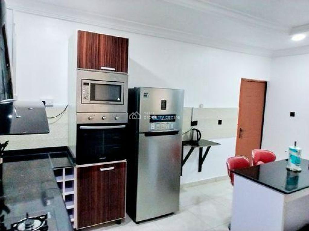 a Neatly and Massively Built 3 Bedroom Terrace, Osapa, Lekki, Lagos, Terraced Duplex for Rent