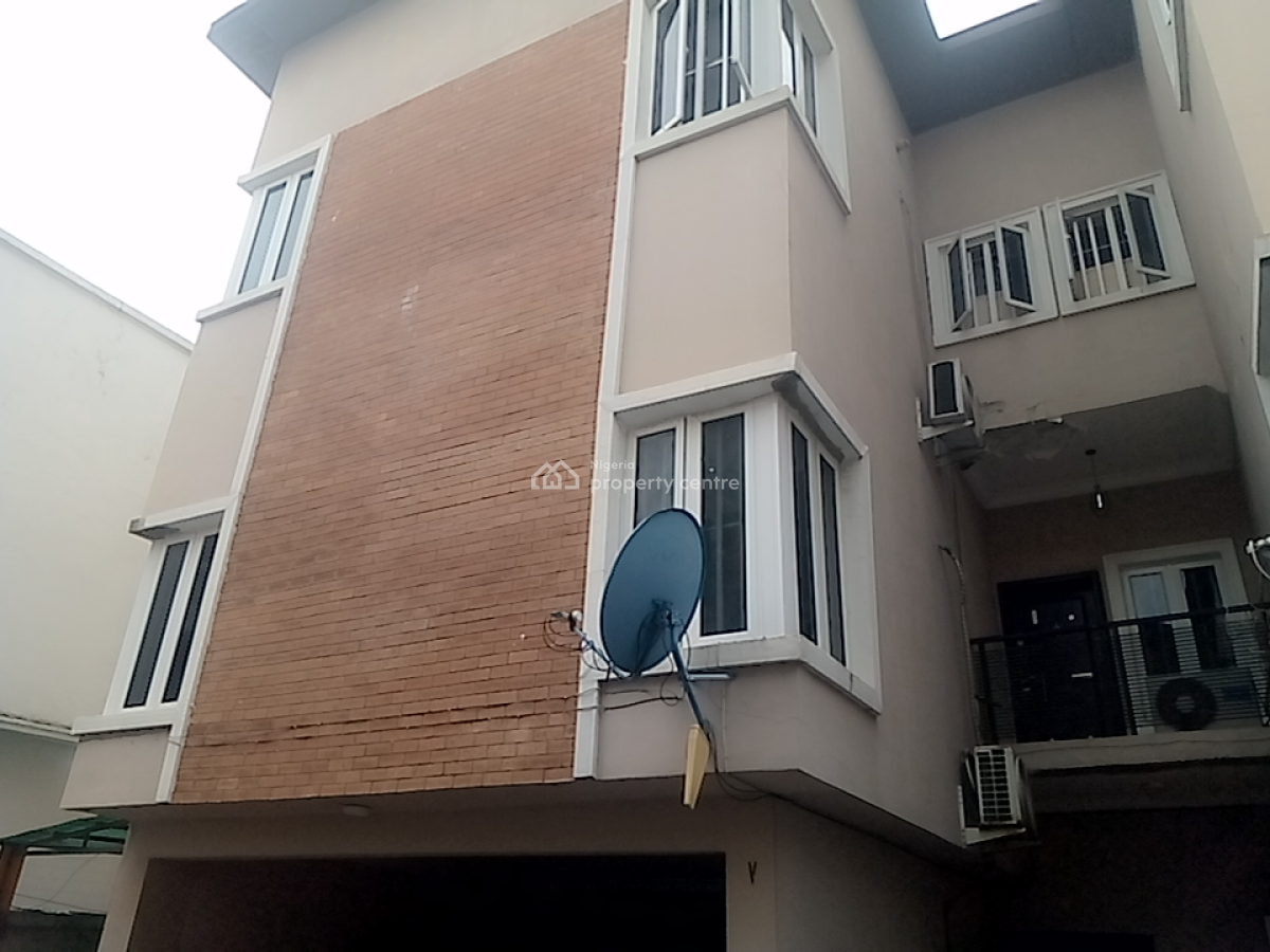 a Neatly and Massively Built 3 Bedroom Terrace, Osapa, Lekki, Lagos, Terraced Duplex for Rent