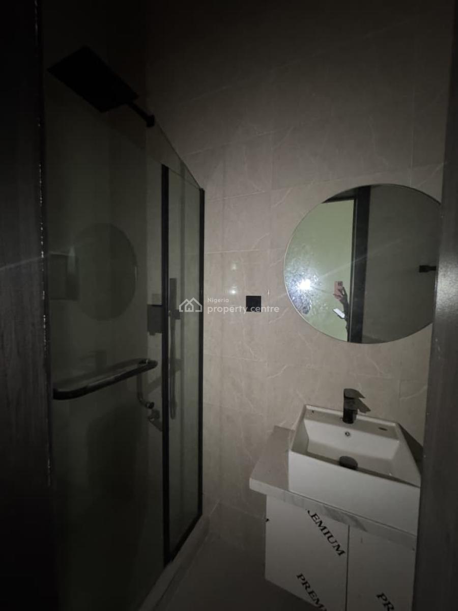 2-bedroom Apartment, Lekki Phase 1, Lekki, Lagos, Flat / Apartment for Sale
