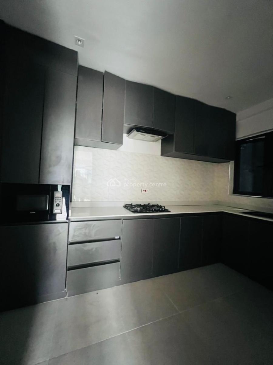 Well Built 2 Bedroom Apartment, Ilasan, Lekki, Lagos, Flat / Apartment for Rent