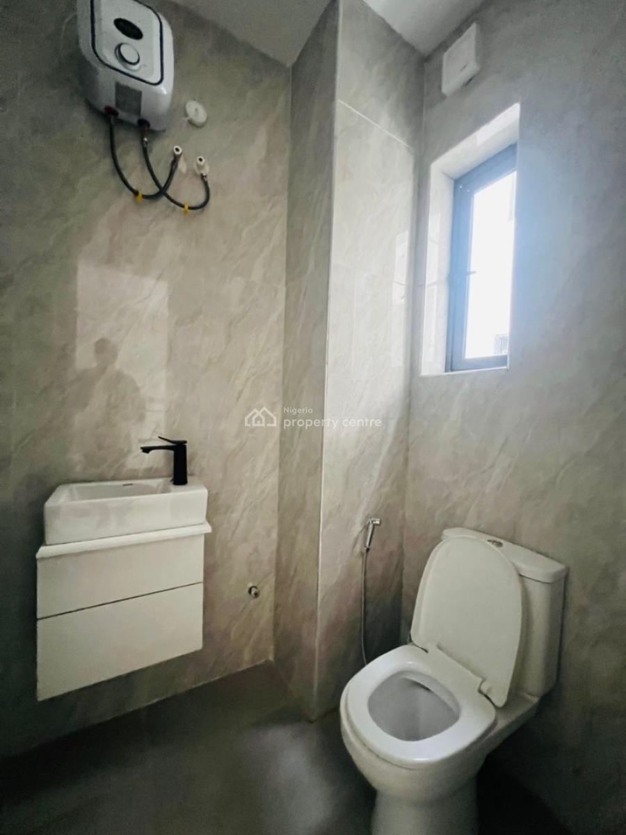 Well Built 2 Bedroom Apartment, Ilasan, Lekki, Lagos, Flat / Apartment for Rent