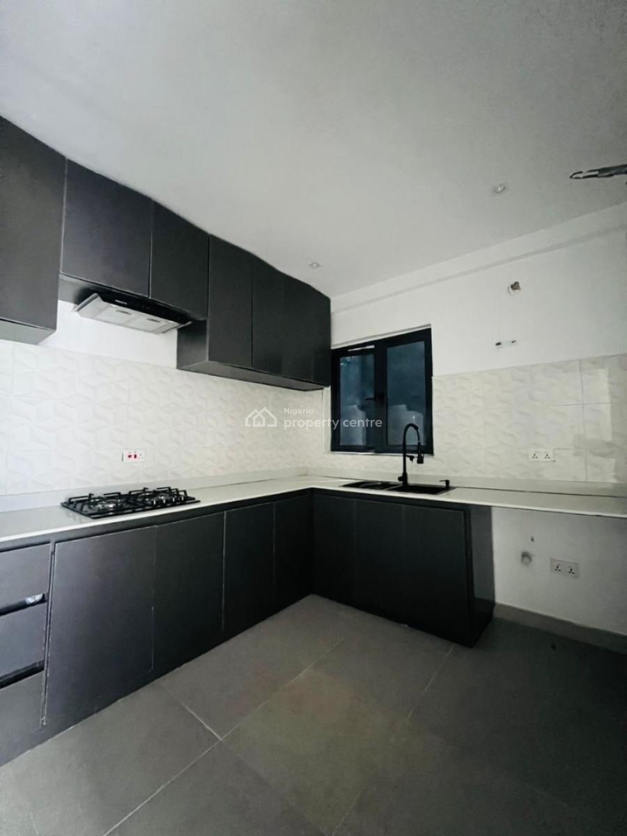 Well Built 2 Bedroom Apartment, Ilasan, Lekki, Lagos, Flat / Apartment for Rent