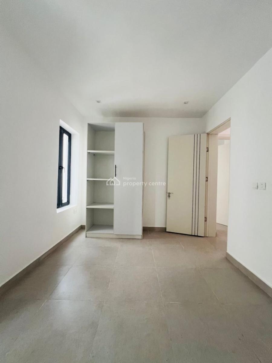 Well Built 2 Bedroom Apartment, Ilasan, Lekki, Lagos, Flat / Apartment for Rent
