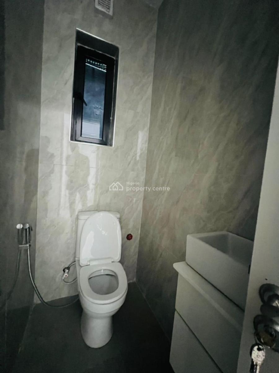 Well Built 2 Bedroom Apartment, Ilasan, Lekki, Lagos, Flat / Apartment for Rent