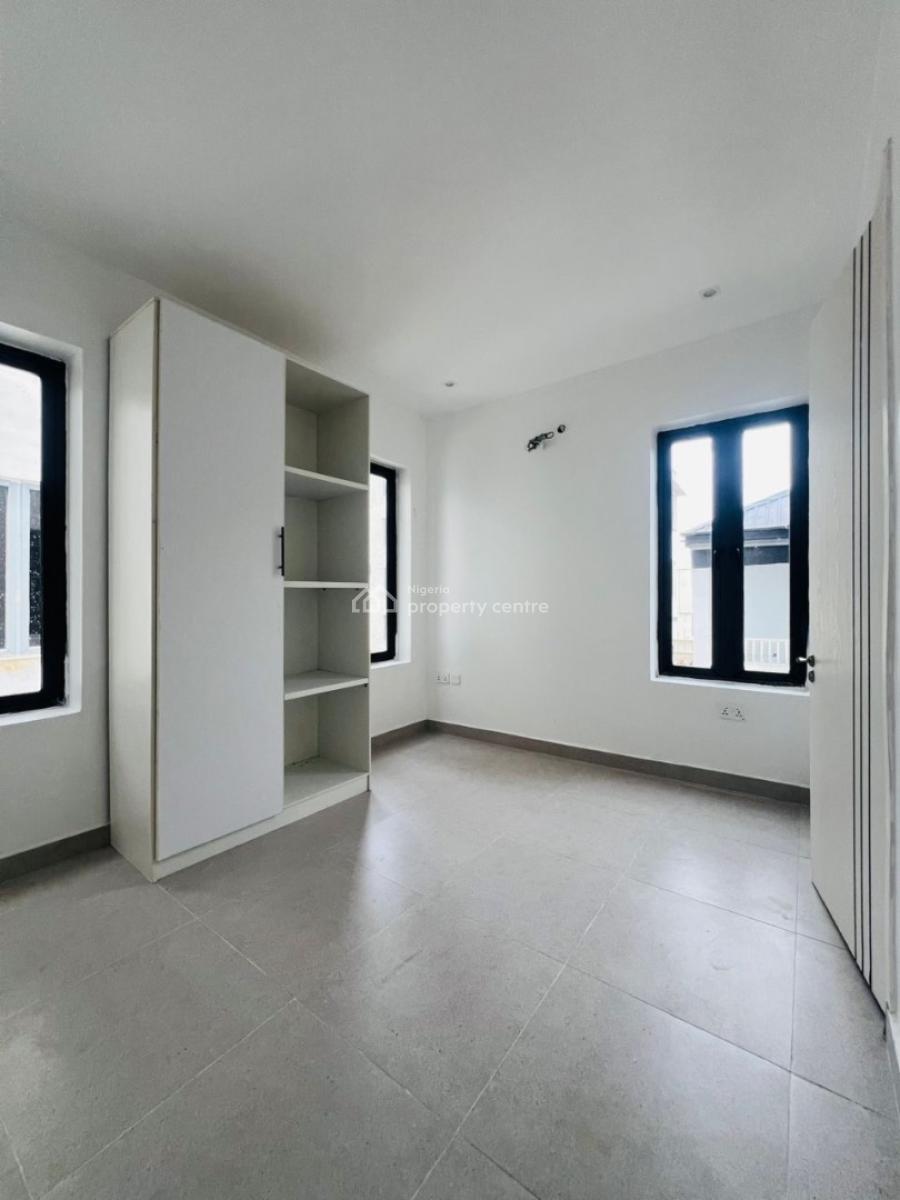 Well Built 2 Bedroom Apartment, Ilasan, Lekki, Lagos, Flat / Apartment for Rent
