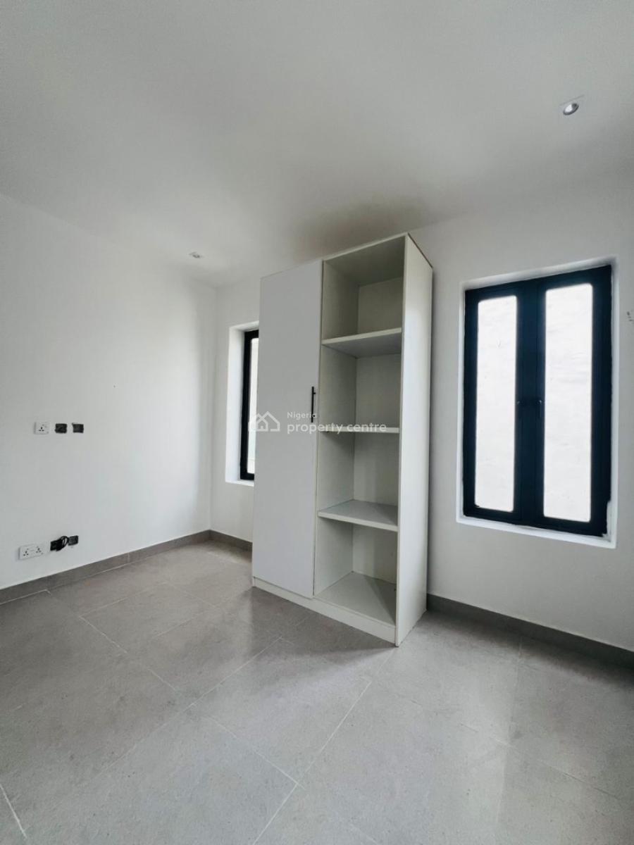 Well Built 2 Bedroom Apartment, Ilasan, Lekki, Lagos, Flat / Apartment for Rent