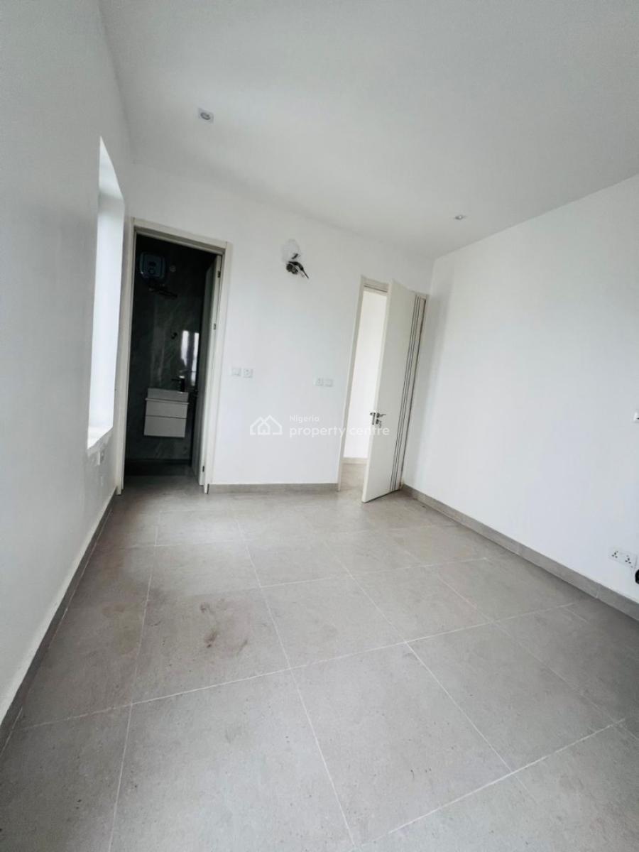 Well Built 2 Bedroom Apartment, Ilasan, Lekki, Lagos, Flat / Apartment for Rent