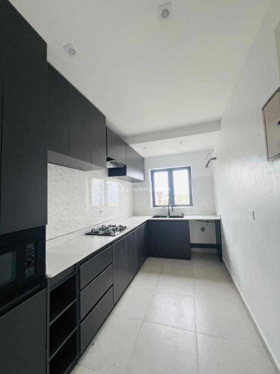 Well Built 2 Bedroom Apartment, Ilasan, Lekki, Lagos, Flat / Apartment for Rent