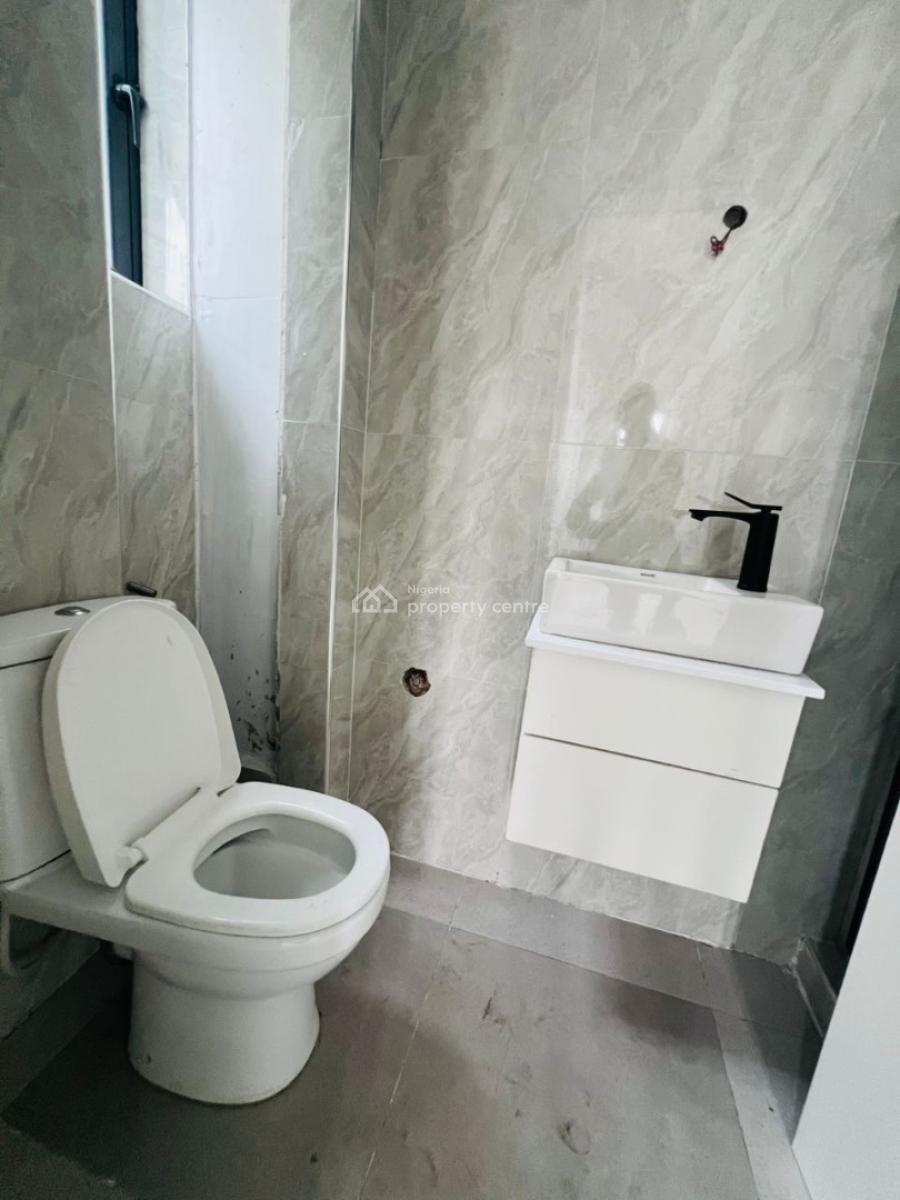 Well Built 2 Bedroom Apartment, Ilasan, Lekki, Lagos, Flat / Apartment for Rent