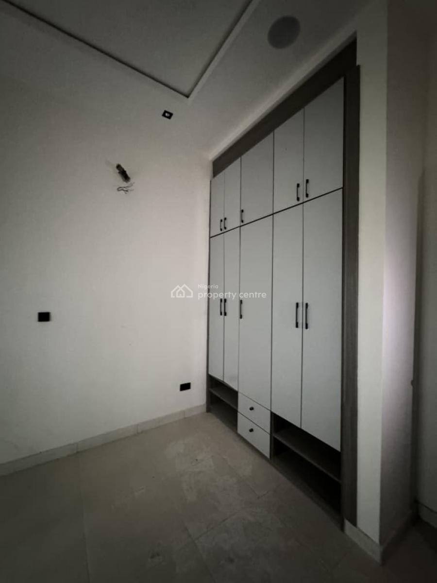 2-bedroom Apartment, Lekki Phase 1, Lekki, Lagos, Flat / Apartment for Sale