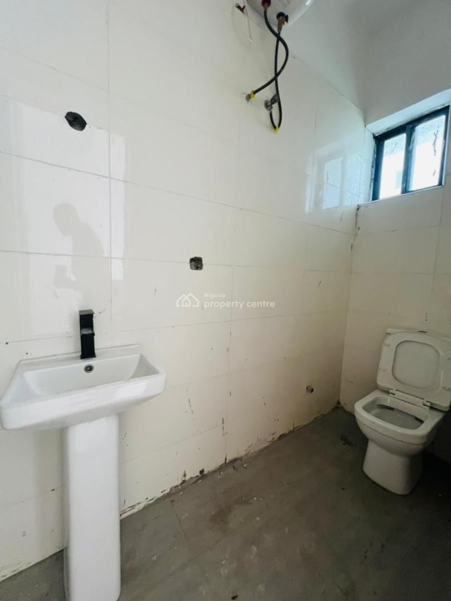 Well Built 2 Bedroom Apartment, Ilasan, Lekki, Lagos, Flat / Apartment for Rent
