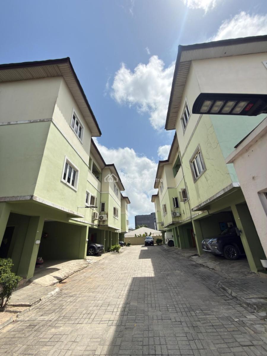 3 Bedroom Terrace Duplex + Bq, Ikate, Lekki, Lagos, Terraced Duplex for Rent
