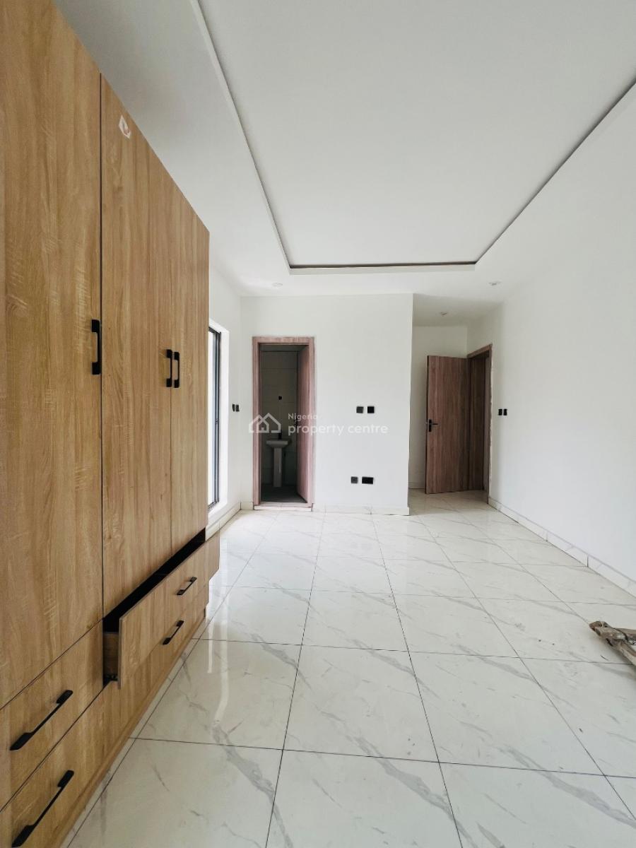 Well Built 2 Bedroom Apartment, Ilasan, Lekki, Lagos, Flat / Apartment for Rent