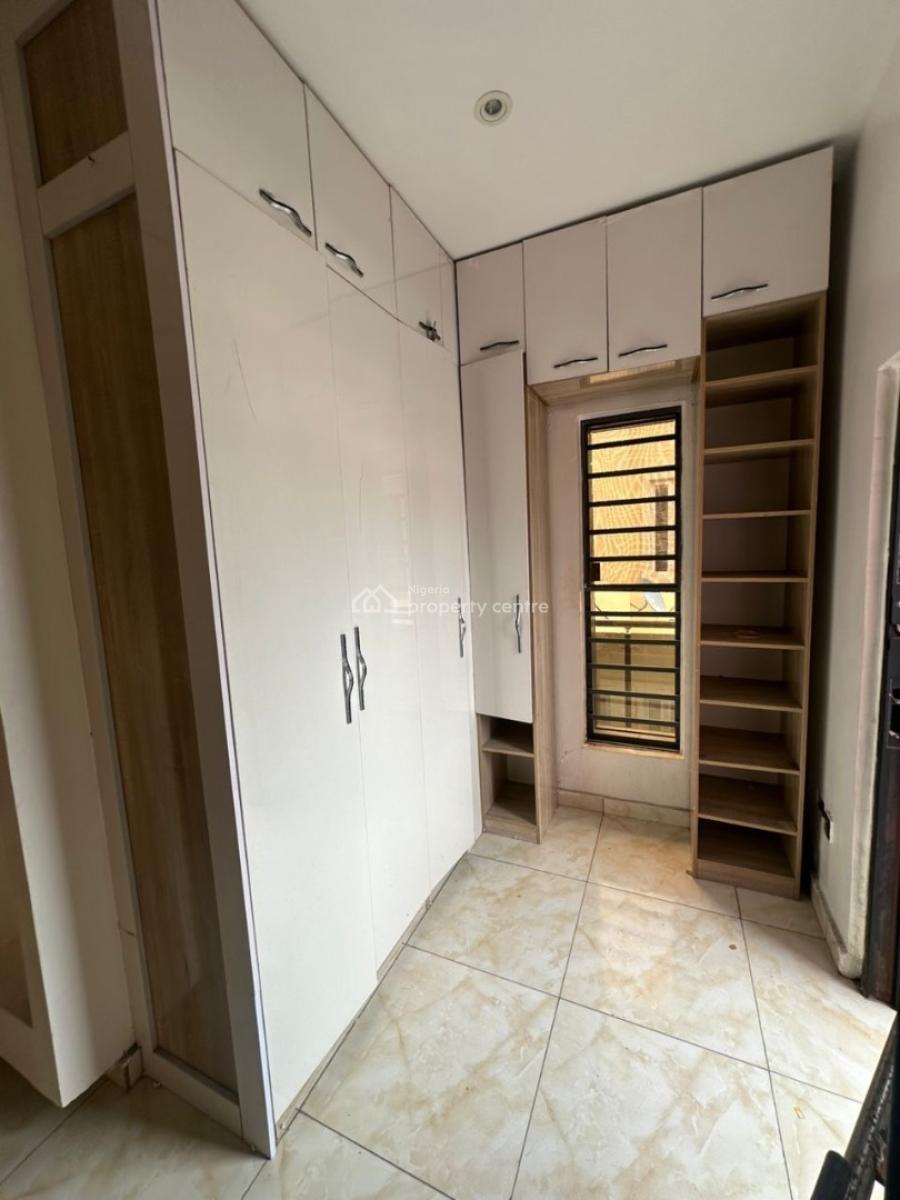 Spacious Master Bedroom with Kitchen, Ologolo, Lekki, Lagos, Self Contain (single Rooms) for Rent