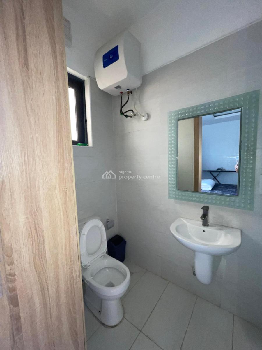 Nicely Furnished 2 Bedroom Apartment, Lekki Phase 1, Lekki, Lagos, Flat / Apartment for Rent