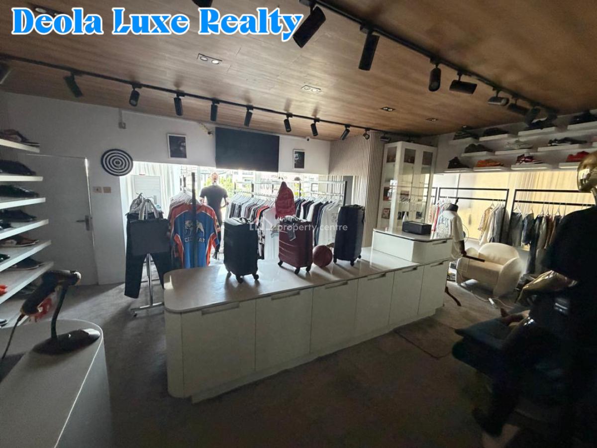 a Spacious Commercial Shop Facing a Busy Road, Lekki Phase 1, Lekki, Lagos, Shop for Rent