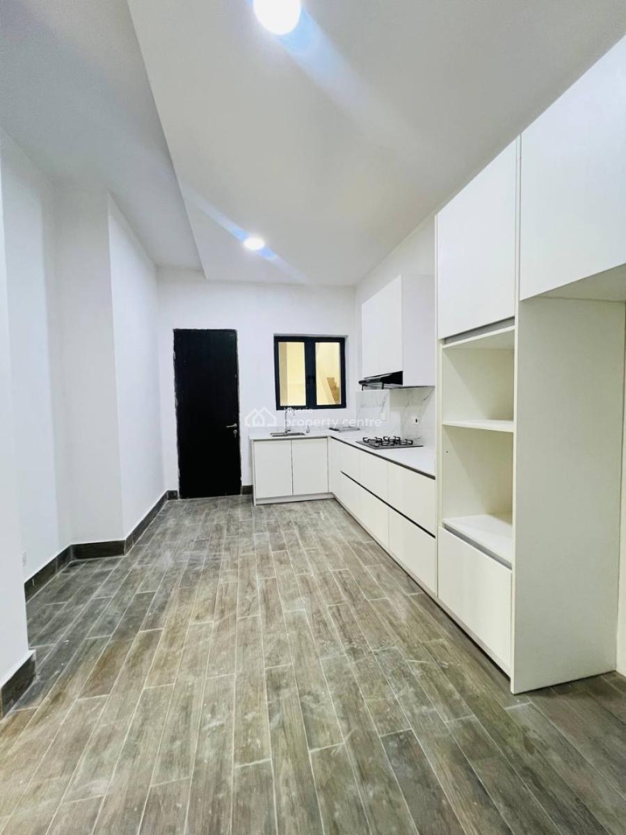 2  Bedroom Apartments, Lekki Phase 1, Lekki, Lagos, House for Rent