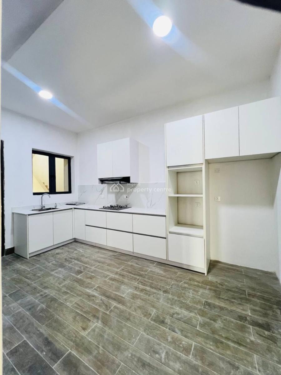 2  Bedroom Apartments, Lekki Phase 1, Lekki, Lagos, House for Rent