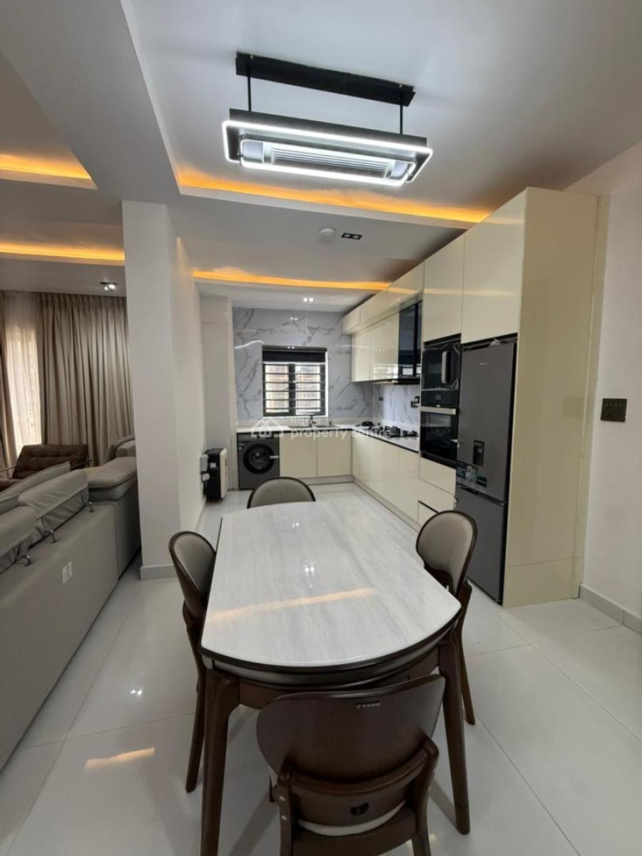 1 Bedroom Apartment, Lekki Phase 1, Lekki, Lagos, Block of Flats for Sale