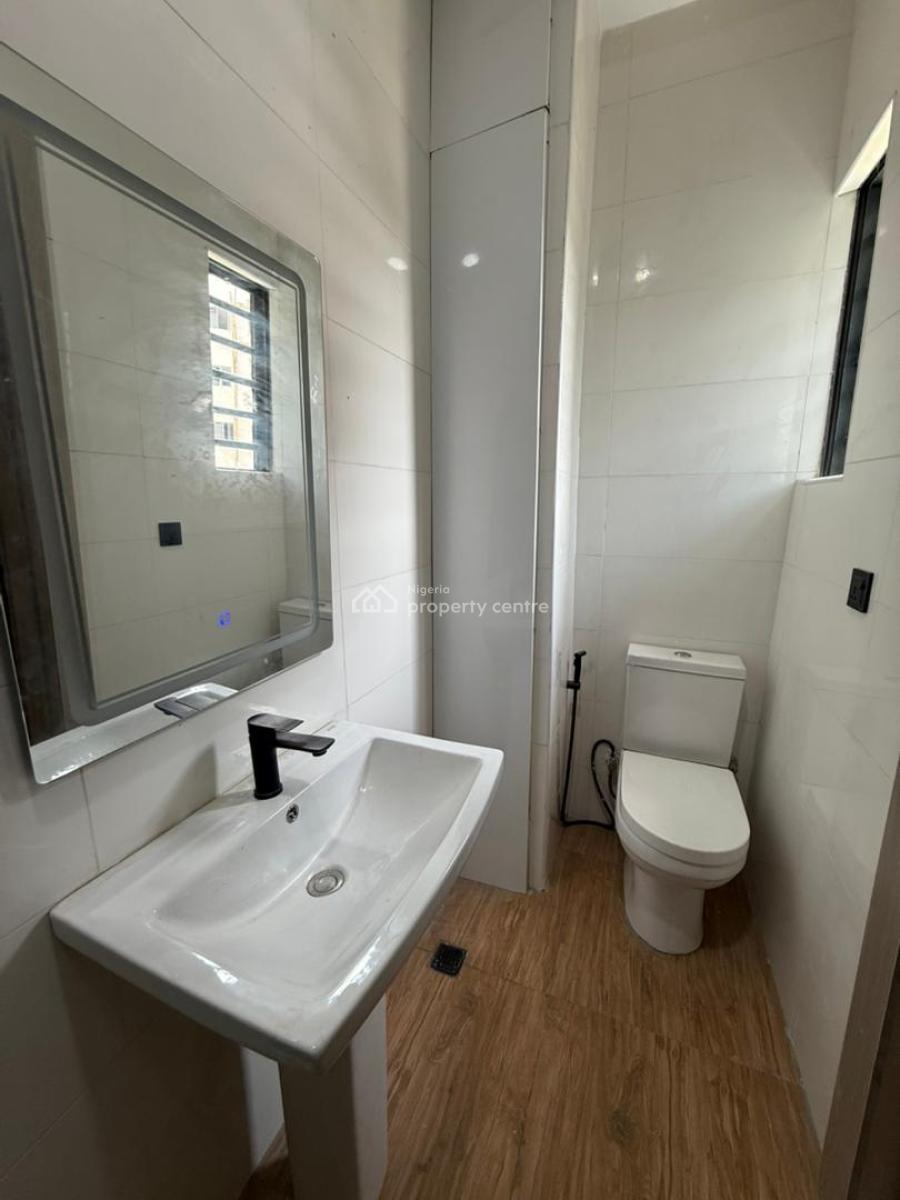 1 Bedroom Apartment, Lekki Phase 1, Lekki, Lagos, Block of Flats for Sale
