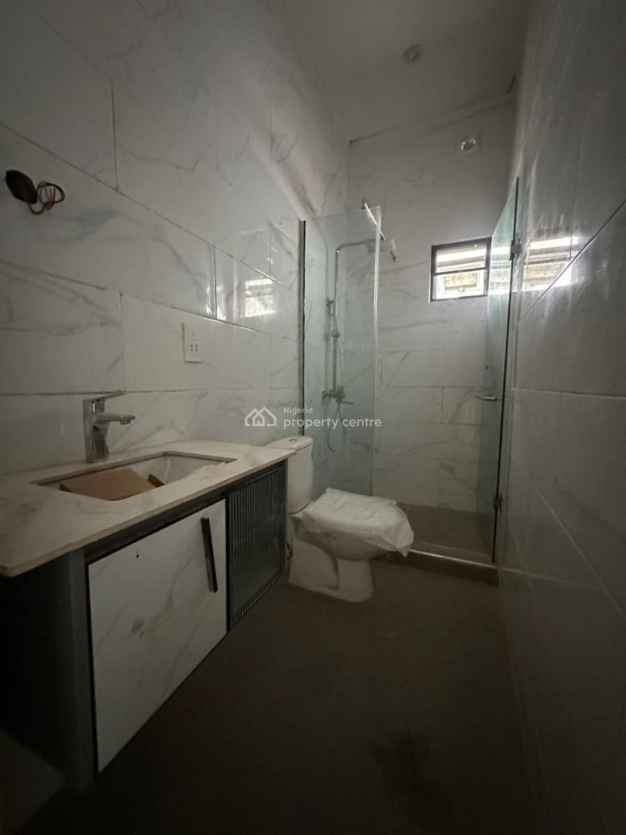 Newly Built Spacious 4-bedroom Terrace with Bq, Lekki Phase 1, Lekki, Lagos, Terraced Duplex for Rent
