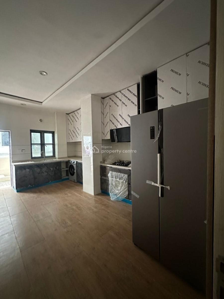 Newly Built Spacious 4-bedroom Terrace with Bq, Lekki Phase 1, Lekki, Lagos, Terraced Duplex for Rent