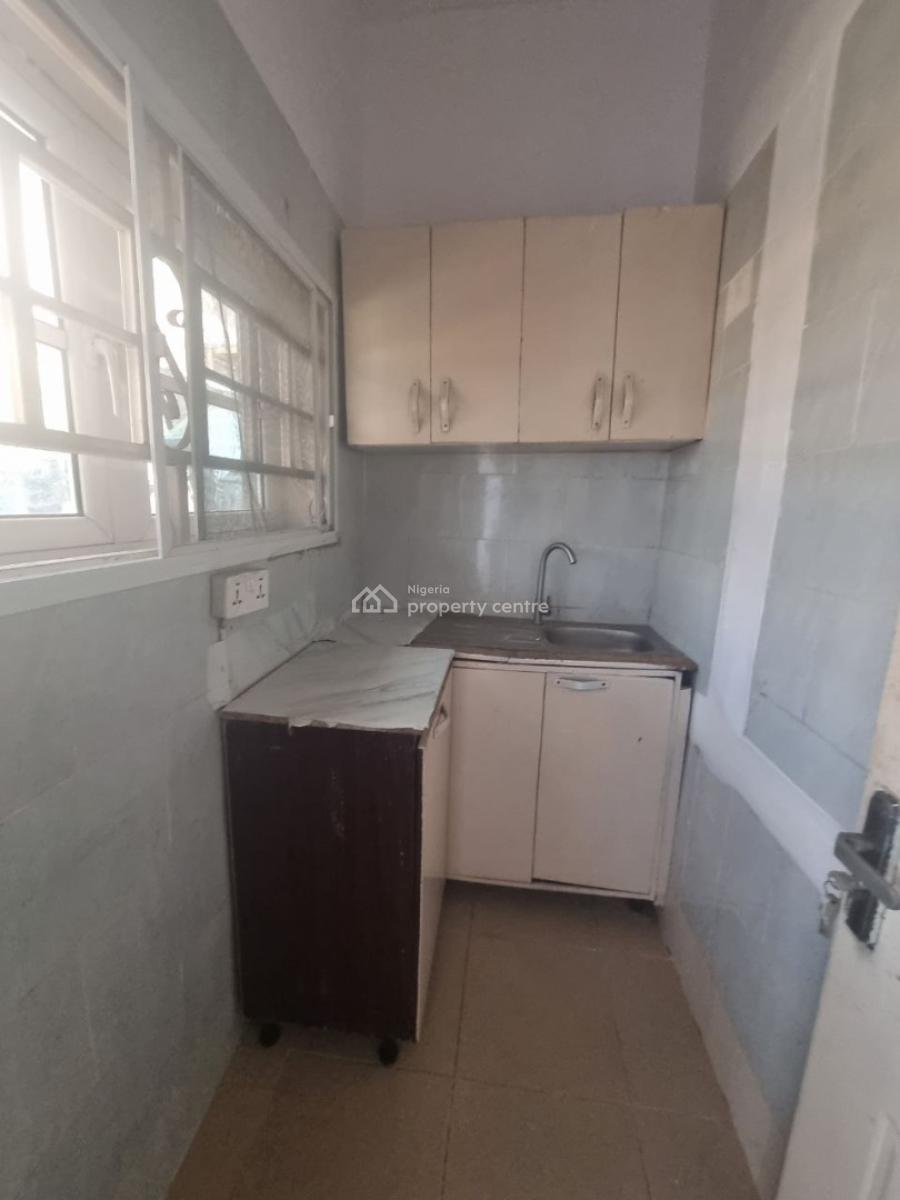 a Room Self Con, Lekki Phase 1, Lekki, Lagos, Flat / Apartment for Rent