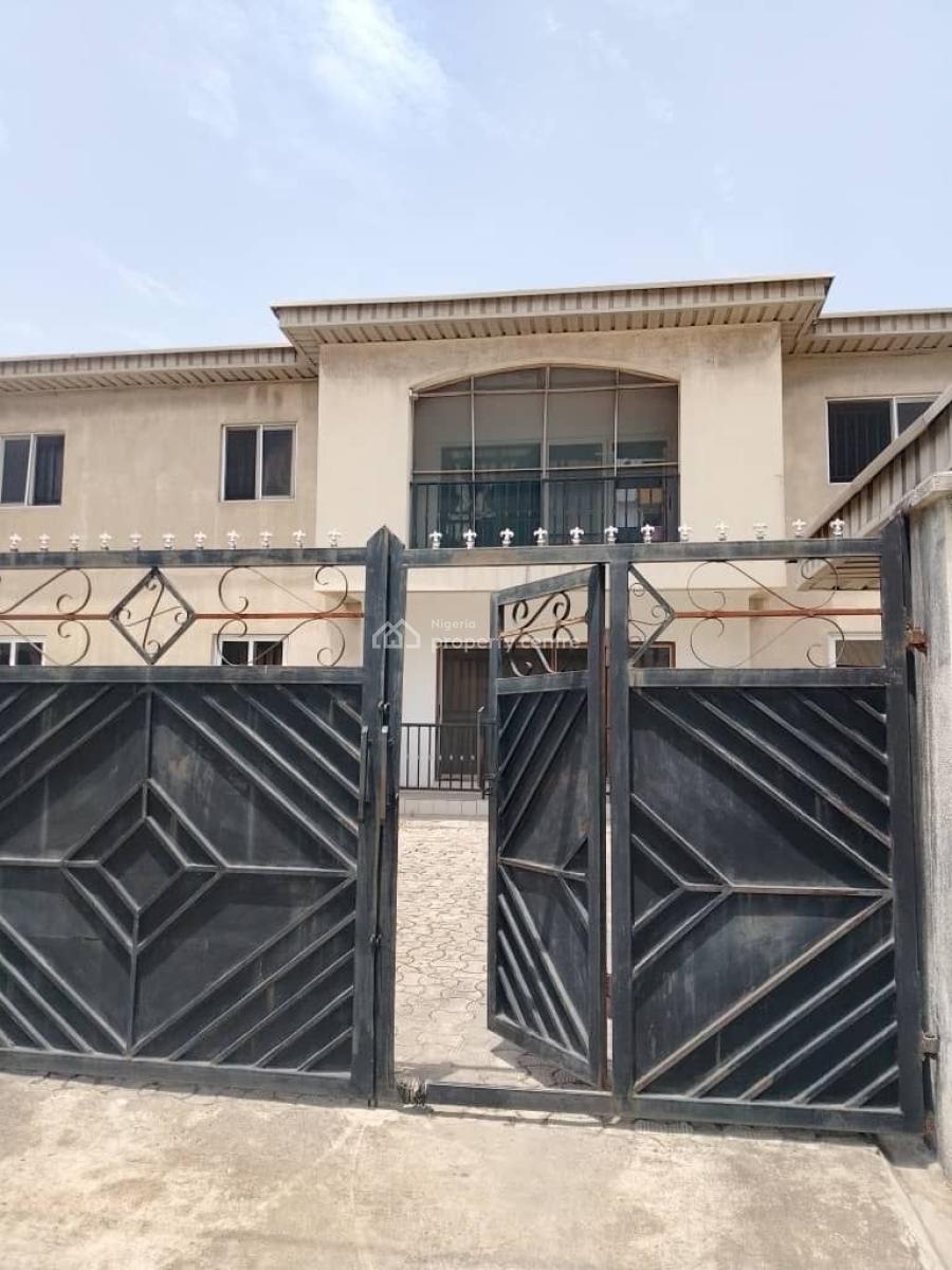 3 Bedroom Apartment with Bq, Lekki Phase 1, Lekki, Lagos, Flat / Apartment for Rent