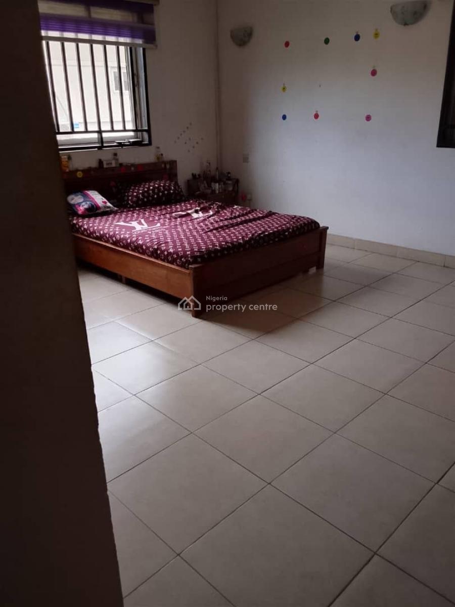 3 Bedroom Apartment with Bq, Lekki Phase 1, Lekki, Lagos, Flat / Apartment for Rent