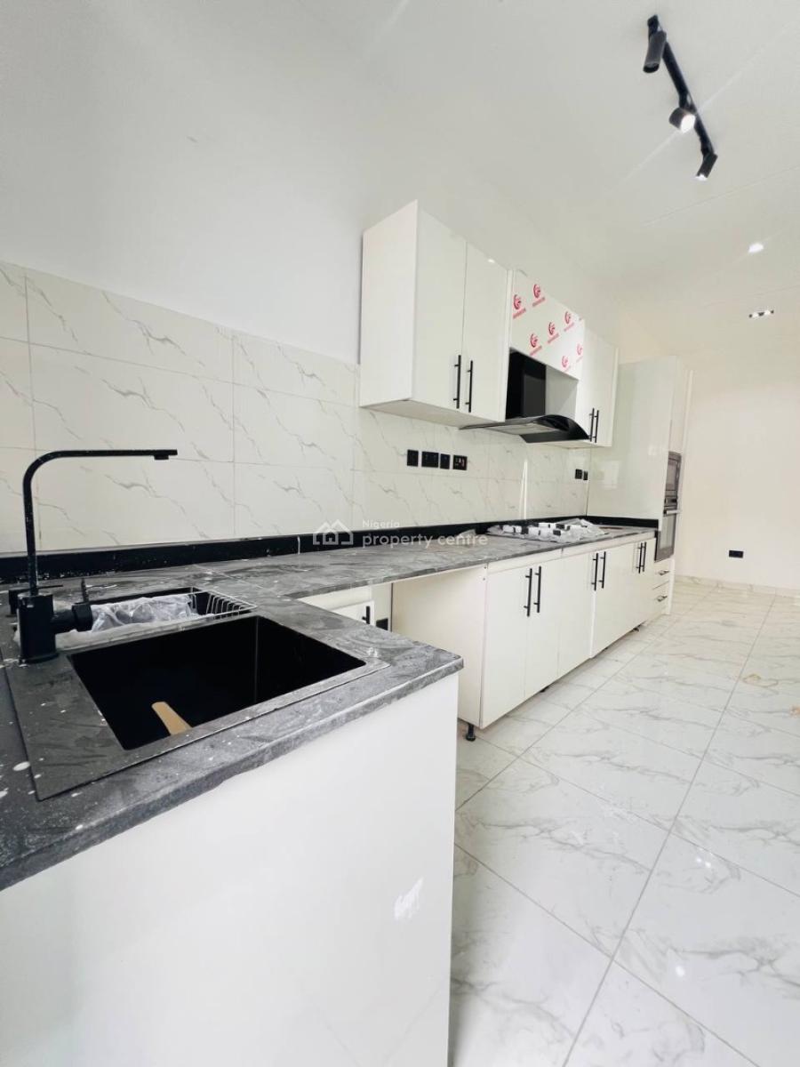 2 Bedroom Apartments, Ologolo, Lekki, Lagos, House for Rent