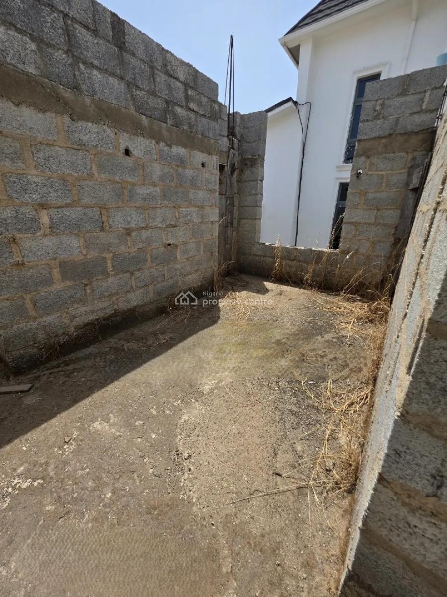 Luxury 6 Bedroom Duplex with Excellent Facilities, Lugbe District. Abuja - Nigeria., Lugbe District, Abuja, Detached Duplex for Sale