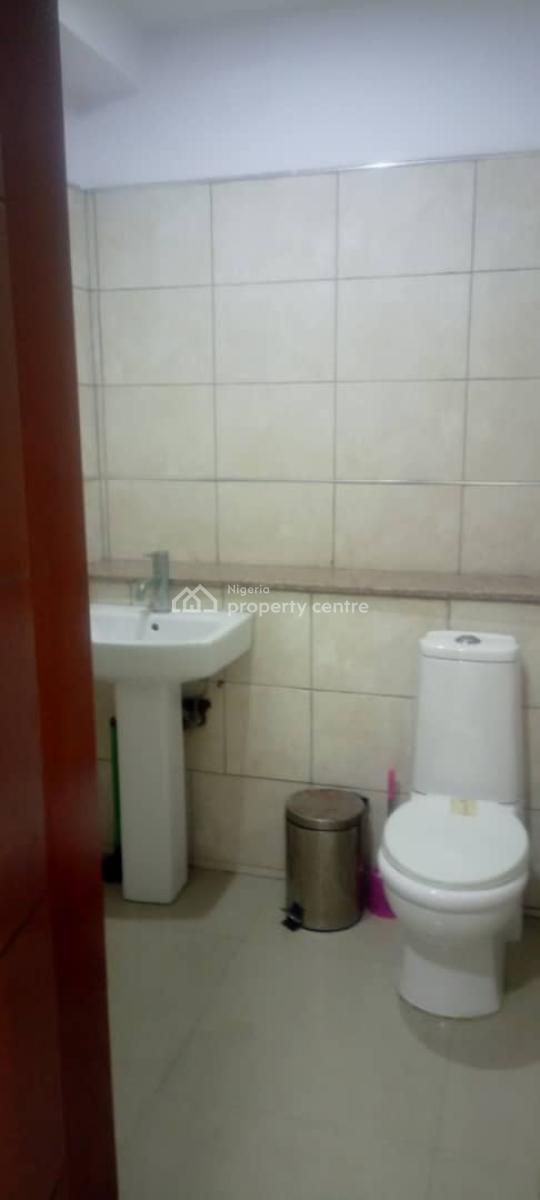 2 Bedroom Flat with Bq, Victoria Island, Victoria Island (vi), Lagos, Block of Flats for Sale