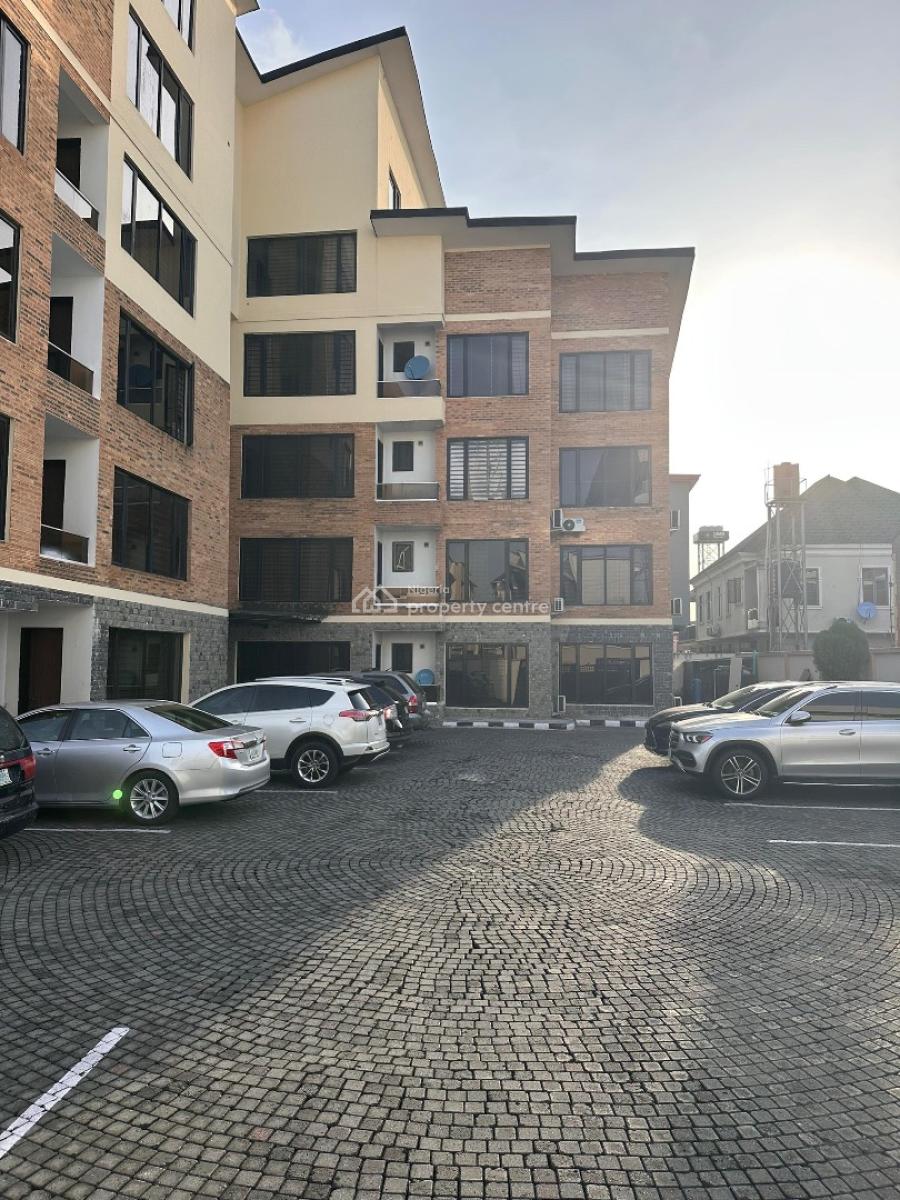 Serviced 4 Bedroom Penthouse on 3 Floors with 1 Room Bq, Lekki, Lagos, House for Rent