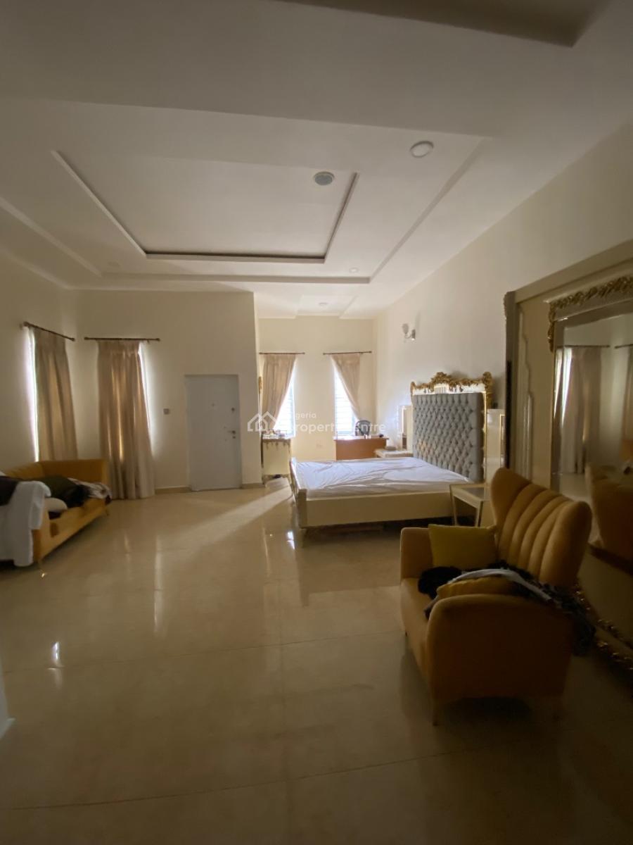 Furnished Mini Flat Upstairs Sharing Kitchen Only (no Mattress ), Orchid Road Dpkay Estate, Lekki, Lagos, Mini Flat (room and Parlour) for Rent