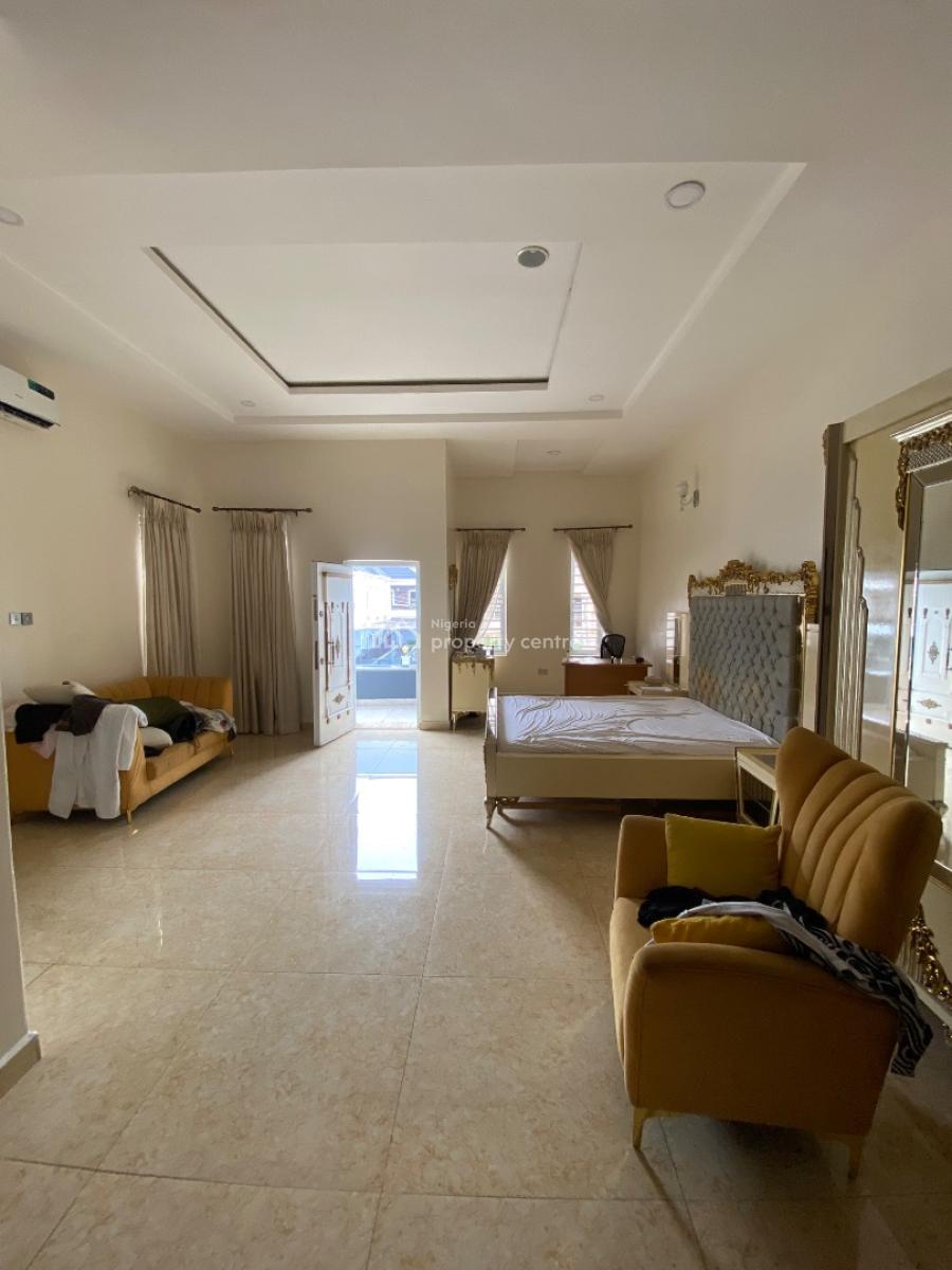 Furnished Mini Flat Upstairs Sharing Kitchen Only (no Mattress ), Orchid Road Dpkay Estate, Lekki, Lagos, Mini Flat (room and Parlour) for Rent