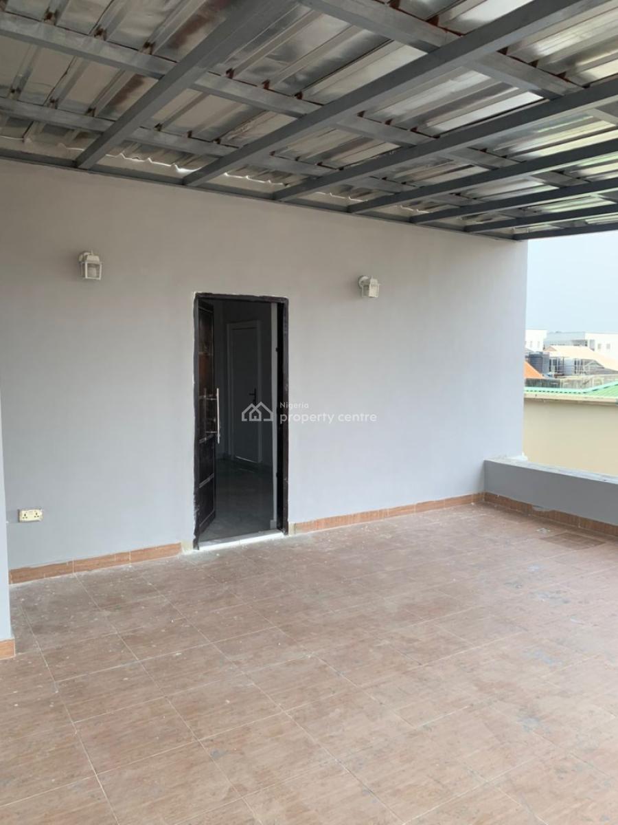 Massive Building Consist of 8 Units 2 Bedroom and 2 Units of 3 Bedroom Penthouse, Off Admiralty Way, Lekki Phase 1, Lekki, Lagos, House for Sale