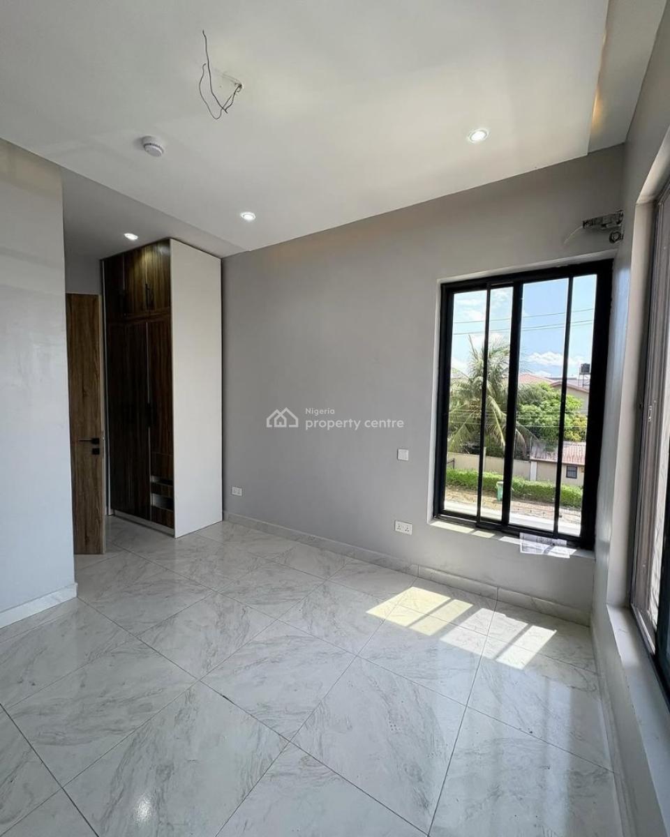 4 Bedroom Duplex with Bq, Lekki Phase 1, Lekki, Lagos, Terraced Duplex for Sale