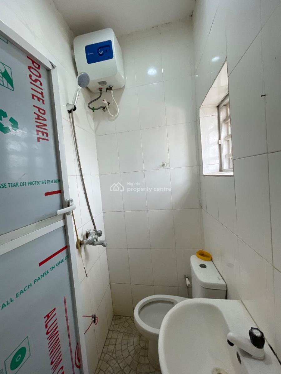 Decent 2 Bedroom Upstair, Off Miyaki Street Iyana Oworo, Gbagada, Lagos, Flat / Apartment for Rent