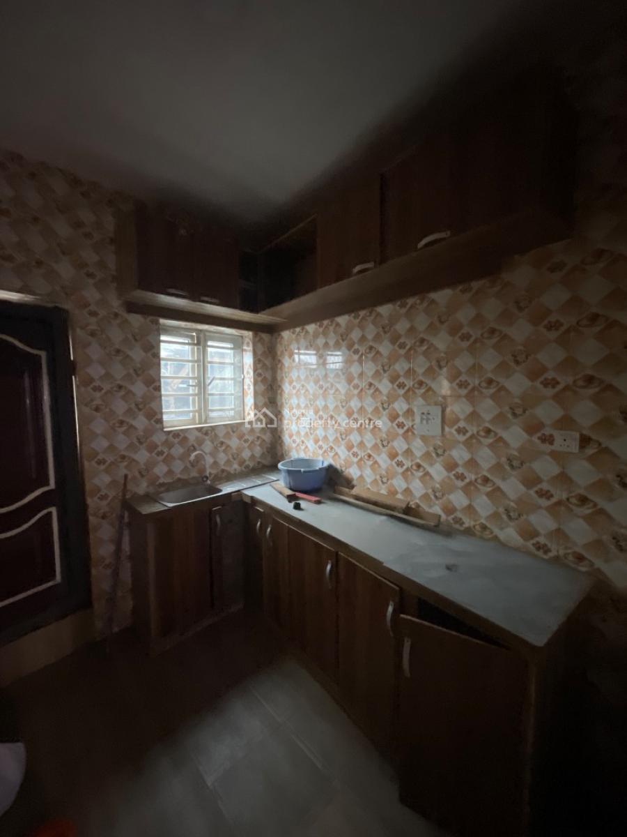 Decent 3 Bedroom Apartment, Off Miyaki Street Iyana Oworo, Gbagada, Lagos, Flat / Apartment for Rent
