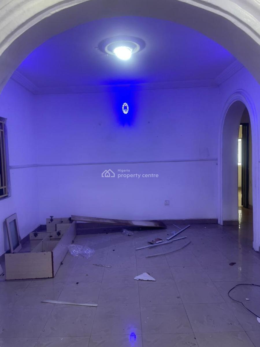 All Rooms Ensuite 3 Bedroom Flat, Gra Phase 2, Magodo, Lagos, Flat / Apartment for Rent
