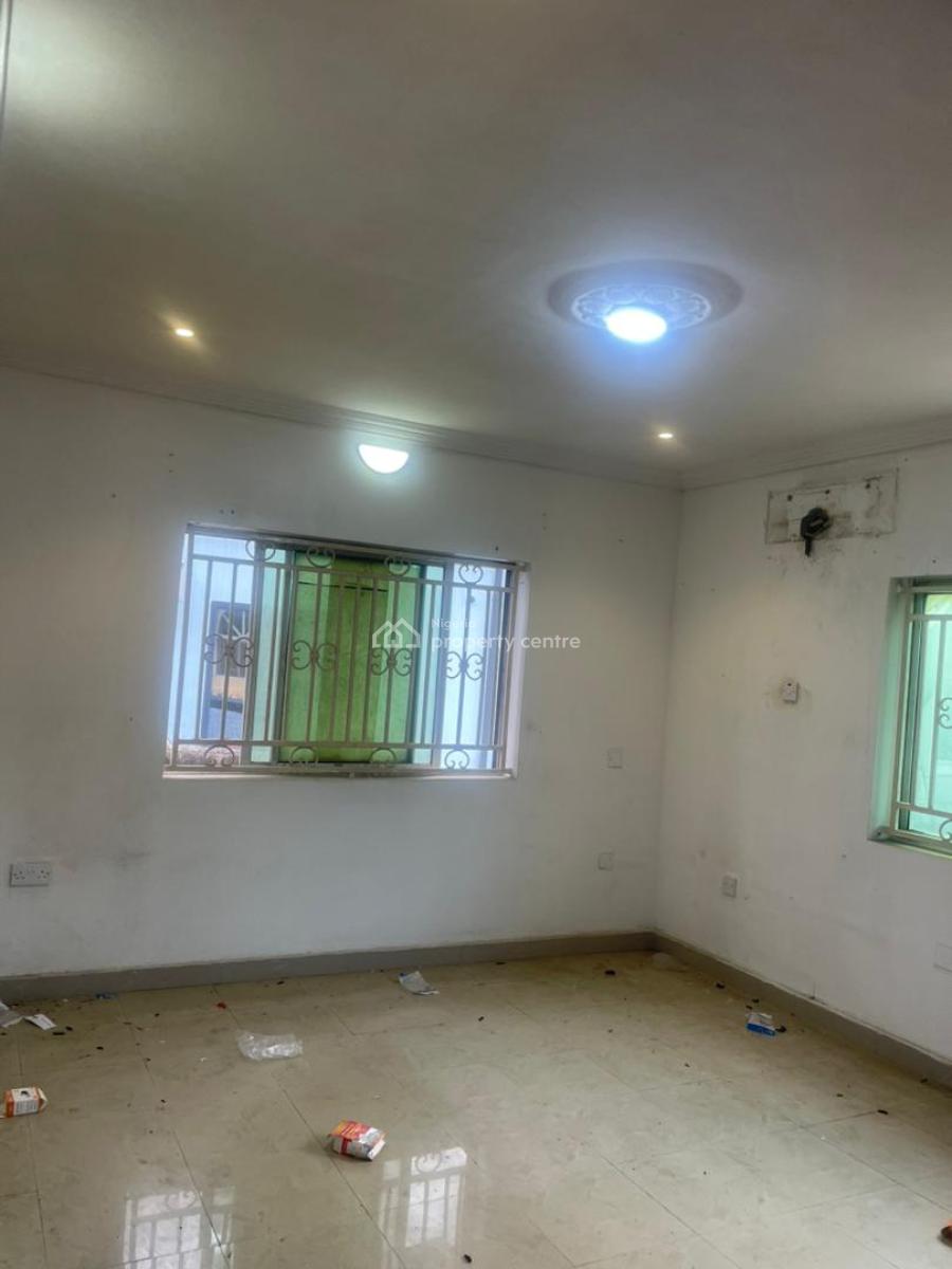 All Rooms Ensuite 3 Bedroom Flat, Gra Phase 2, Magodo, Lagos, Flat / Apartment for Rent